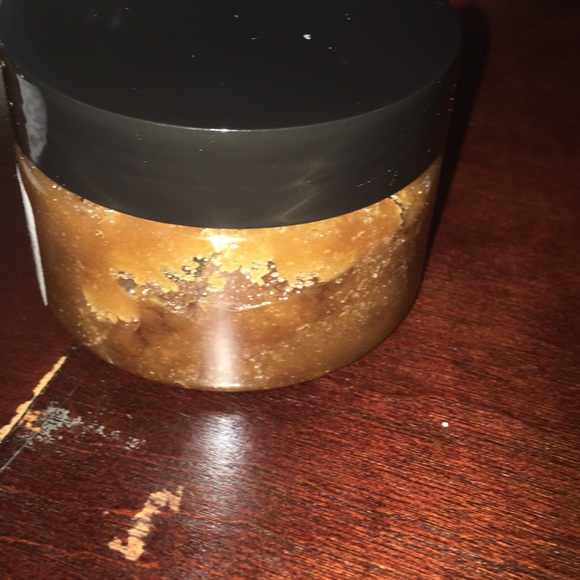 Brown sugar scrub - Picture 2 of 2